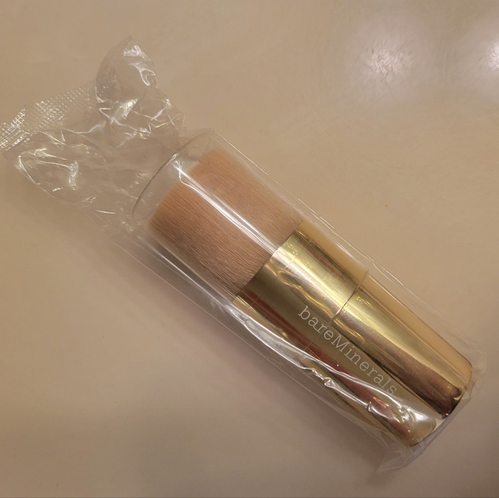 Bareminerals Beautiful Finish Brush